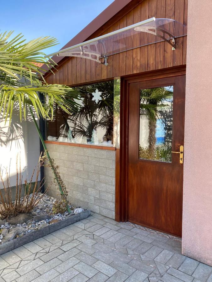 Casa Sheila Apartment Quartino Екстериор снимка